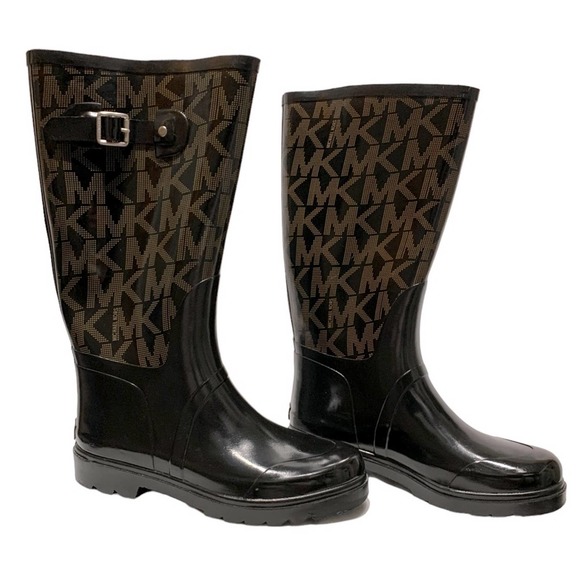 MICHAEL KORS -Signature logo Rain boots, size 10, black w/ brown MK logos
